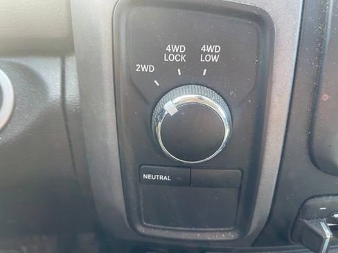 Used 2014 RAM 1500 Express AWD/4WD image 25