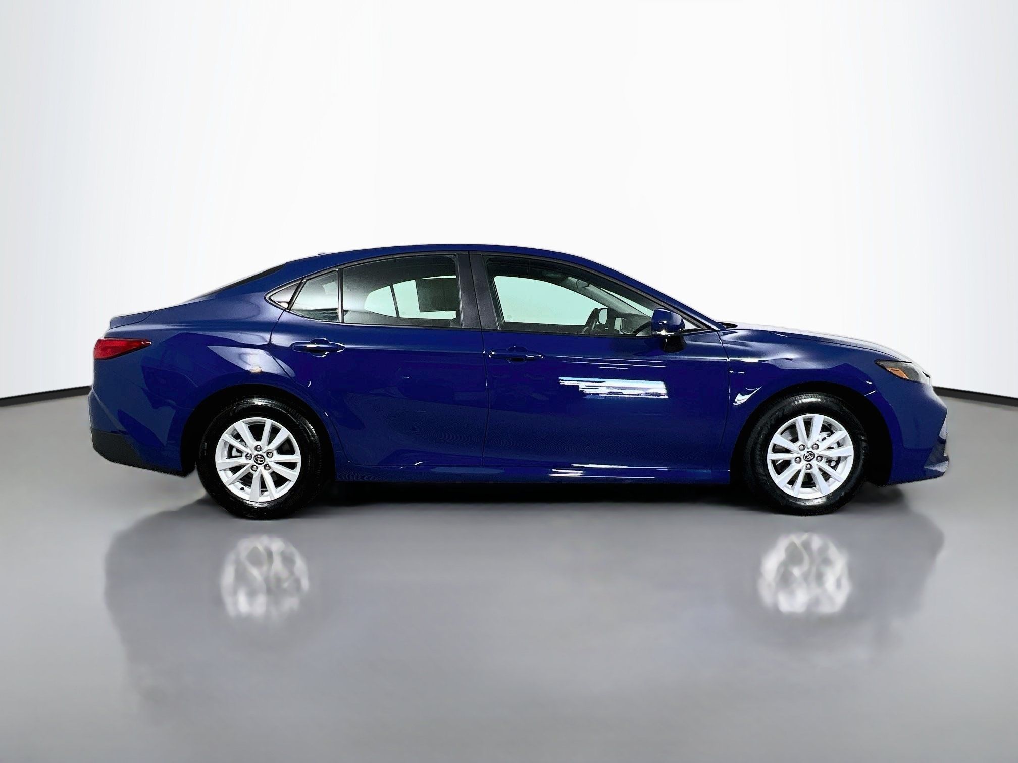 Used 2026 Toyota Camry LE FWD image 3