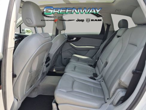 Used 2018 Audi Q7 3.0T Premium Plus AWD/4WD image 13