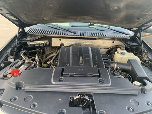 Used 2009 Lincoln Navigator 4WD image 21