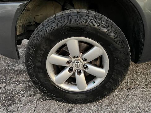Used 2008 Nissan Titan SE image 30