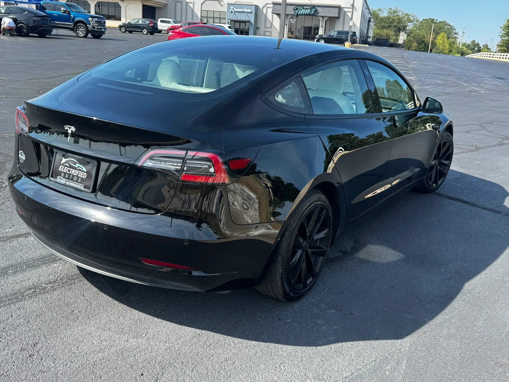 Used 2021 Tesla Model 3 Standard Range Plus RWD image 3