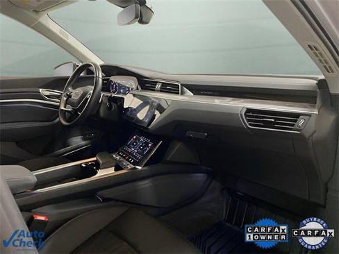 Used 2023 Audi e-tron Premium Plus w/ Premium Plus Package image 78