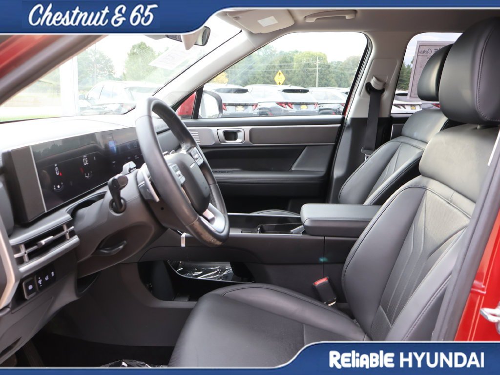 Used 2025 Hyundai Santa Fe SEL AWD/4WD image 24