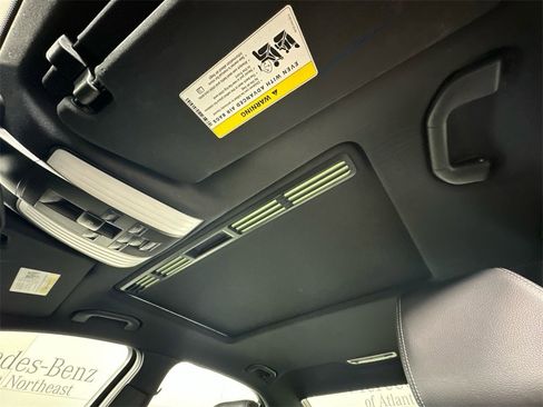 Used 2014 Mercedes-Benz E 350 4MATIC Sedan image 7