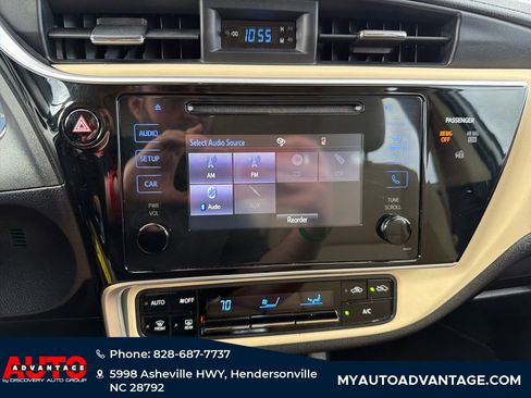 Used 2017 Toyota Corolla LE image 13