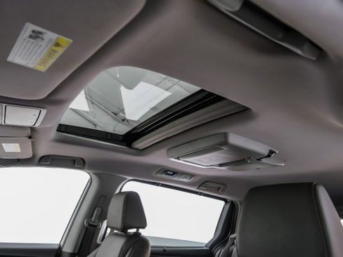 Used 2019 Honda Odyssey Touring image 22