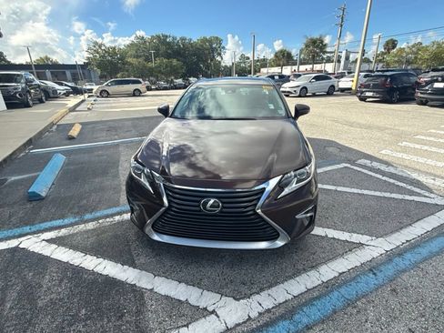Used 2017 Lexus ES 350 w/ Premium Package FWD image 5