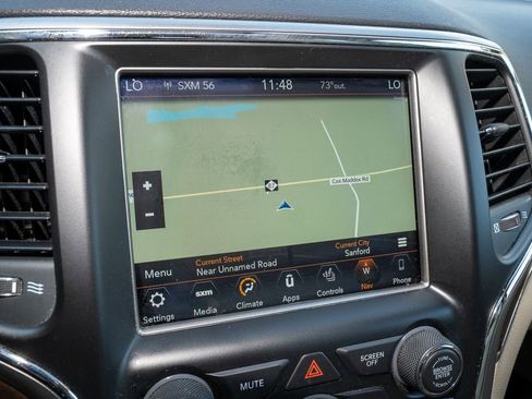 Used 2018 Jeep Grand Cherokee Limited image 14