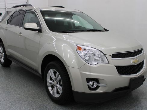 Used 2014 Chevrolet Equinox LT w/ Power Convenience Package image 4