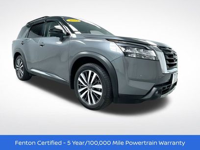 Used 2022 Nissan Pathfinder Platinum w/ Cargo Package