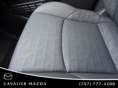 Used 2024 Toyota Tacoma TRD Off-Road w/ TRD Off Road Premium Package AWD/4WD image 36