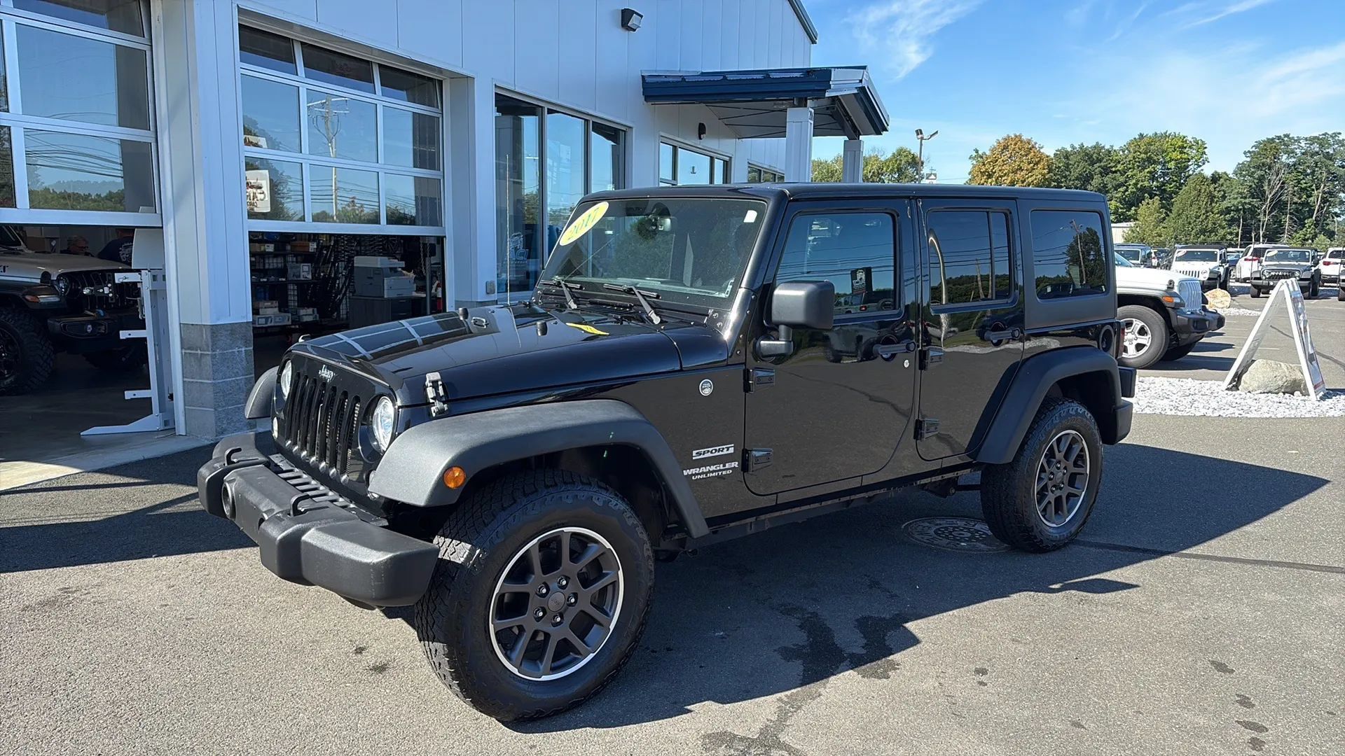 Used 2017 Jeep Wrangler Unlimited Sport w/ Quick Order Package 24S AWD/4WD image 1