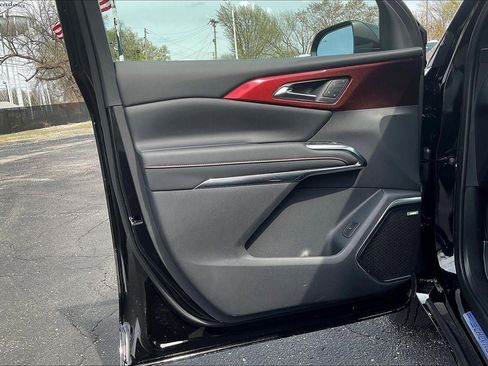 New 2026 Chevrolet Traverse RS AWD/4WD image 21