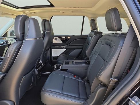 New 2026 Lincoln Aviator Reserve image 12