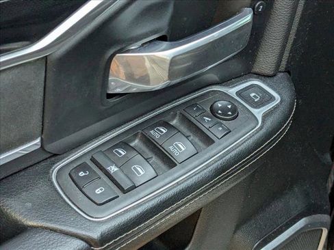 Used 2021 RAM 2500 Laramie w/ Night Edition image 10