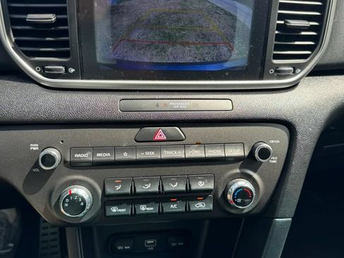 Used 2020 Kia Sportage S FWD image 23