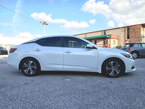 Used 2022 Nissan Sentra SV w/ Trunk Package FWD image 8