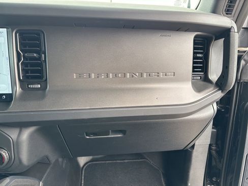 Used 2025 Ford Bronco Badlands AWD/4WD image 22