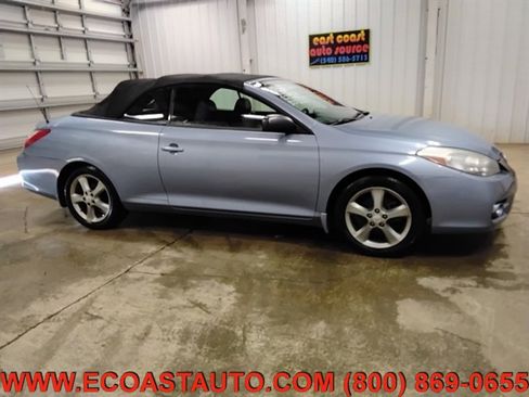 Used 2007 Toyota Solara SLE image 2