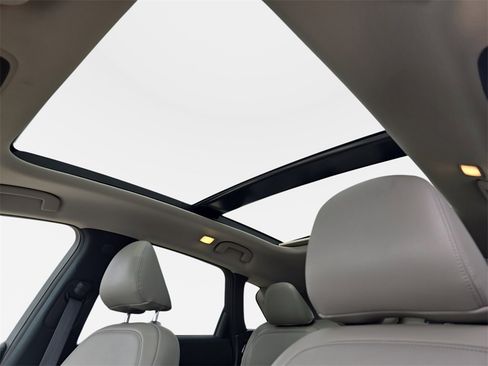 Certified 2024 INFINITI QX50 Luxe image 33