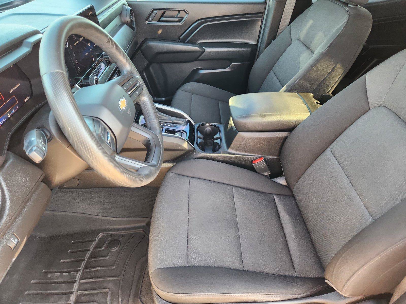 Used 2024 Chevrolet Colorado W/T w/ Advanced Trailering Package RWD image 10