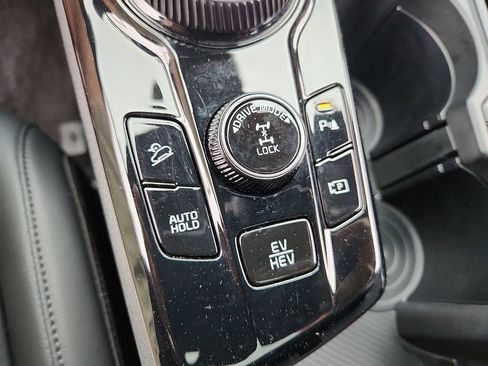 Used 2025 Kia Sportage X-Line Prestige AWD/4WD image 24