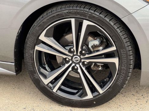 Used 2020 Nissan Sentra SR image 7