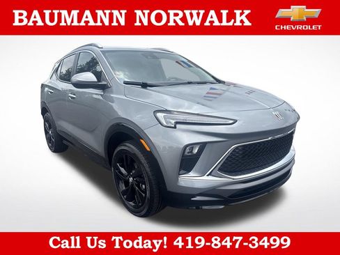 Used 2024 Buick Encore GX Sport Touring w/ Comfort Package AWD/4WD image 28