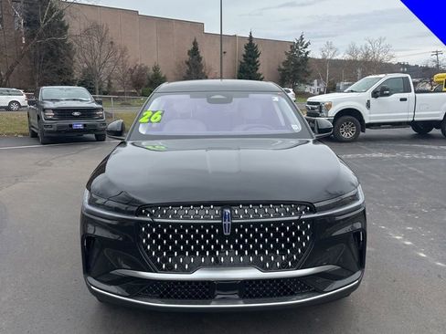 New 2026 Lincoln Nautilus Premier image 2