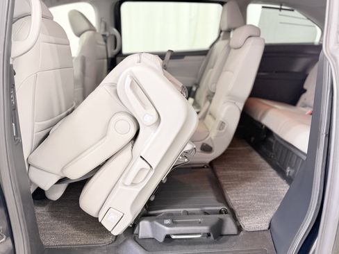 Used 2022 Honda Odyssey Touring image 27