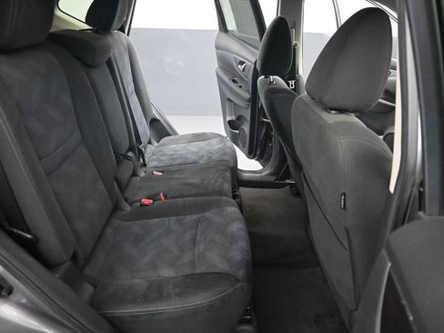 Used 2015 Nissan Rogue SV w/ SV Premium Package FWD image 30