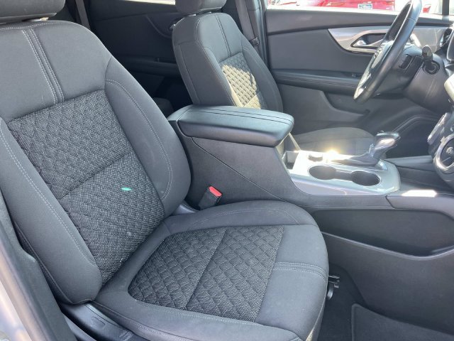 Used 2019 Chevrolet Blazer LT FWD image 23