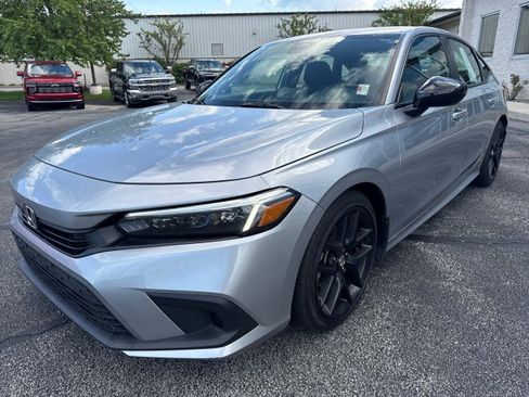 Used 2023 Honda Civic Sport image 7