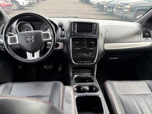 Used 2018 Dodge Grand Caravan GT FWD image 16