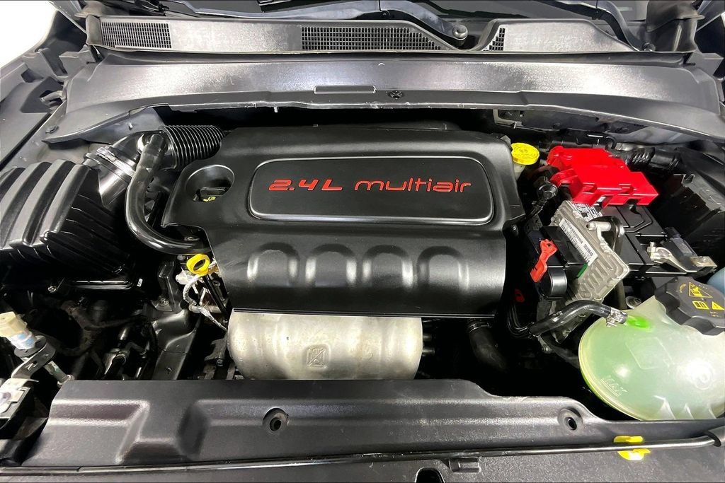 Used 2019 Jeep Compass Limited FWD image 9