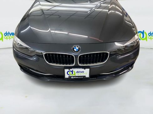 Used 2017 BMW 330i xDrive Sedan image 14