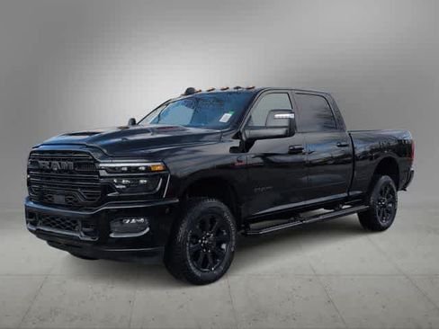 New 2026 RAM 2500 Laramie AWD/4WD image 4