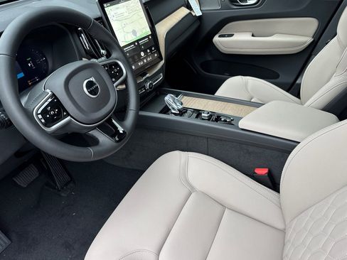 New 2026 Volvo XC60 T8 Plus AWD/4WD image 9