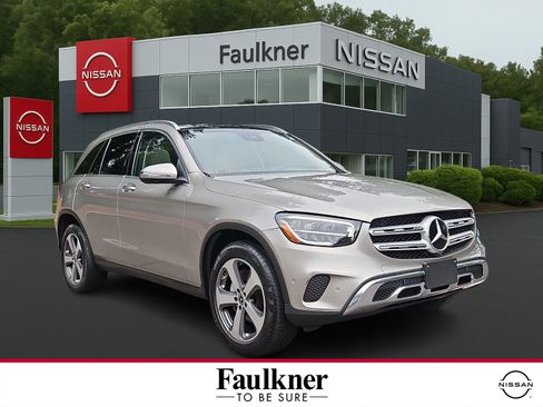Used 2022 Mercedes-Benz GLC 300 4MATIC image 1
