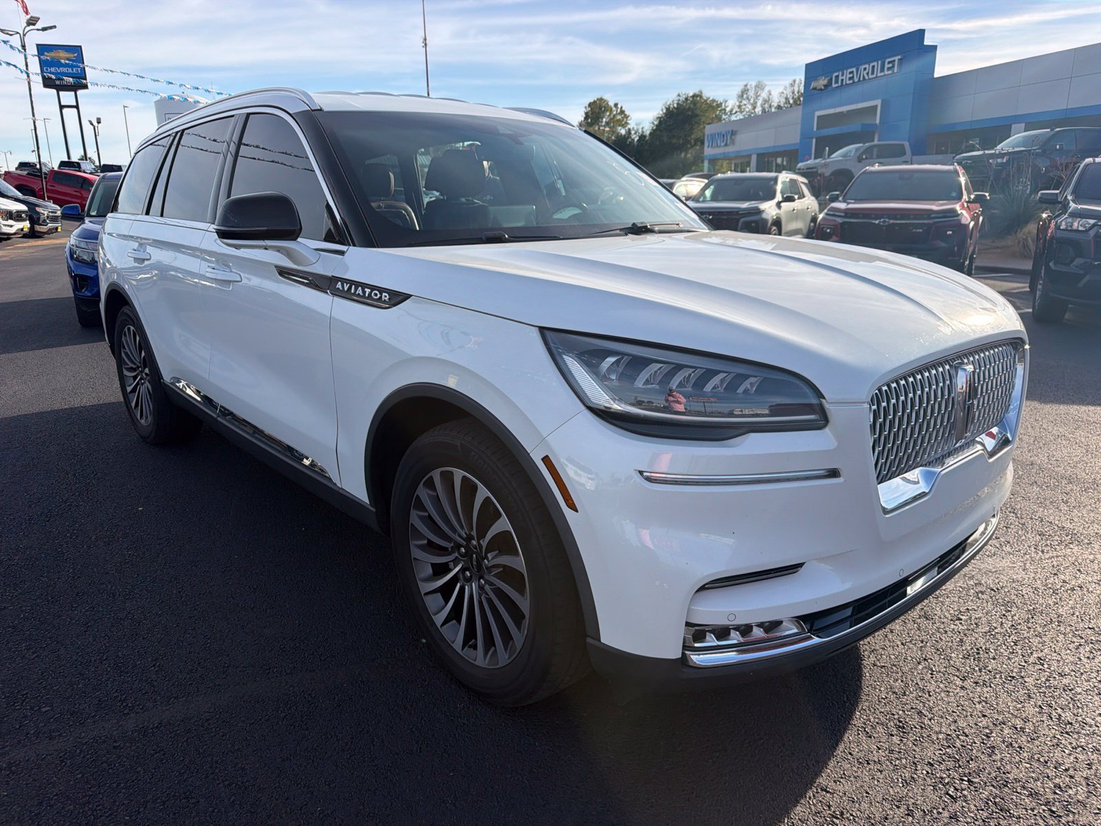 Used 2020 Lincoln Aviator Reserve w/ Elements Package Plus AWD/4WD image 1