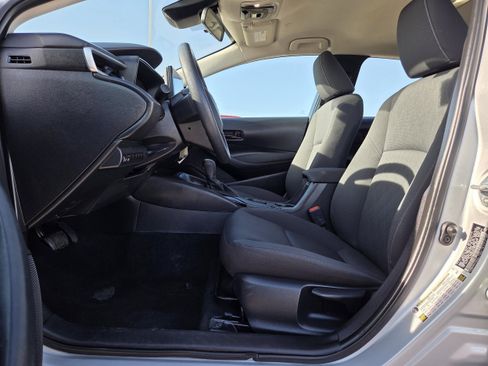 Used 2023 Toyota Corolla LE image 12