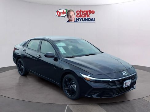 New 2026 Hyundai Elantra Sport FWD image 7