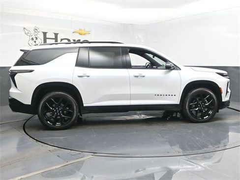 Used 2024 Chevrolet Traverse RS w/ LPO, Floor Liner Package image 37