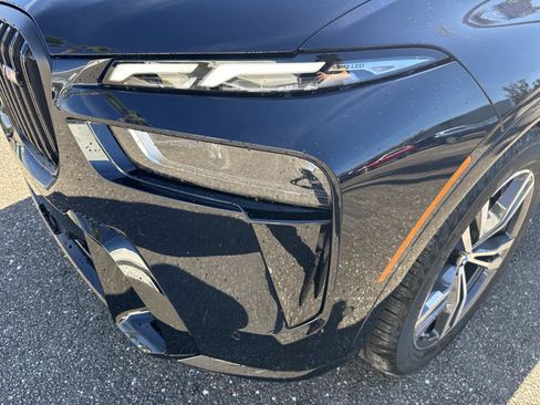 New 2026 BMW X7 M60i image 9
