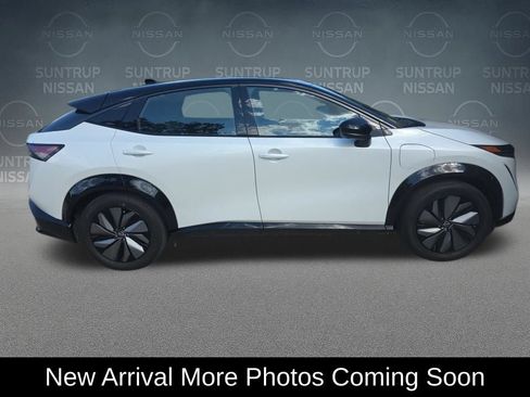 Used 2024 Nissan Ariya AWD image 3