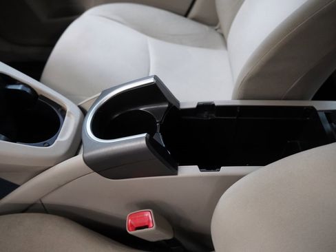 Used 2013 Toyota Prius image 22