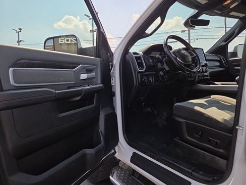 Used 2021 RAM 2500 Big Horn w/ Level 2 Equipment Group AWD/4WD image 7