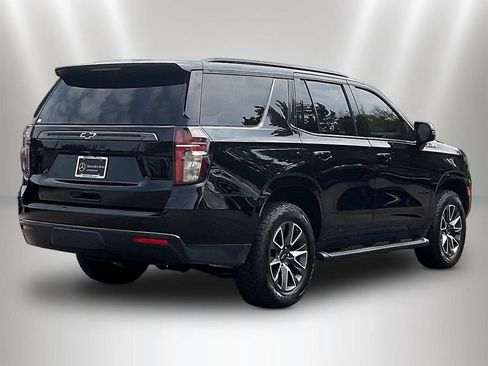 Used 2022 Chevrolet Tahoe Z71 w/ Luxury Package AWD/4WD image 7