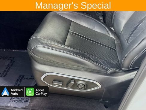 Used 2023 Jeep Wagoneer L 4WD w/ Convenience Group I image 20
